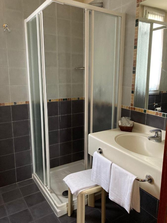 Hotel Visconti Мелцо Екстериор снимка
